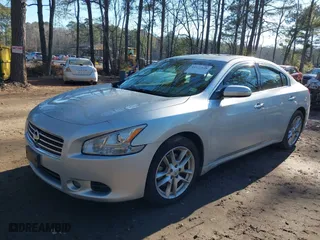 2009 Nissan Maxima 3.5 S with VIN 1N4AA51E19C853663, listed as a IAAI auction lot 41327128 with 127,118 mi miles. Bid and sale history available at carsss.com. Image 2.