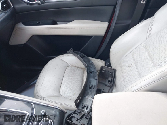 2018 Mazda CX-5 Grand Touring with VIN JM3KFBDM2J0333017, listed as a IAAI auction lot 41850431 with 85,000 mi miles. Bid and sale history available at carsss.com. Image 12.