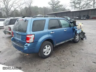 2010 Ford Escape XLT with VIN 1FMCU0DG3AKD28250, listed as a IAAI auction lot 41426617 with 172,257 mi miles. Bid and sale history available at carsss.com. Image 4.