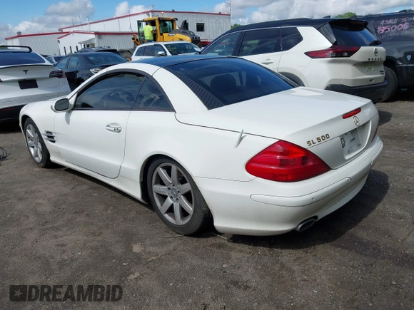 2003 Mercedes-Benz SL 500 z VIN WDBSK75F73F045221, wystawiony jako IAAI lot #42250517 z przebiegiem 103 803 mil mil oraz . Historia ofert i sprzedaży dostępna na DreamBid. Obrazek 3.
