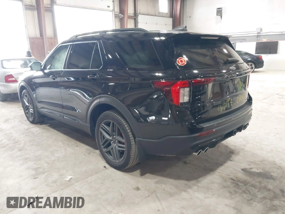 2025 Ford Explorer ST z VIN 1FMWK8GC6SGA08676, wystawiony jako IAAI lot #42043230 z przebiegiem 4 934 mil mil oraz . Historia ofert i sprzedaży dostępna na DreamBid. Obrazek 3.