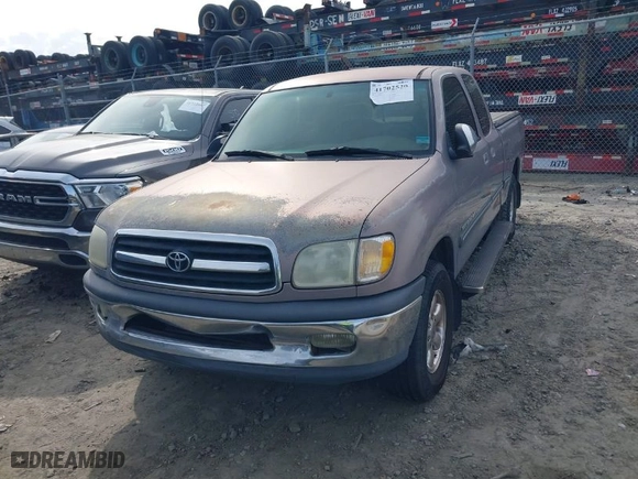 2002 Toyota Tundra SR5 with VIN 5TBRN34192S285075, listed as a IAAI auction lot 41702520 with NaN miles. Bid and sale history available at carsss.com. Image 12.