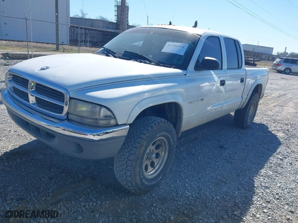 2001 Dodge Dakota Sport with VIN 1B7HG2AN21S290140, listed as a IAAI auction lot 41702251 with 350,678 mi miles. Bid and sale history available at carsss.com. Image 2.