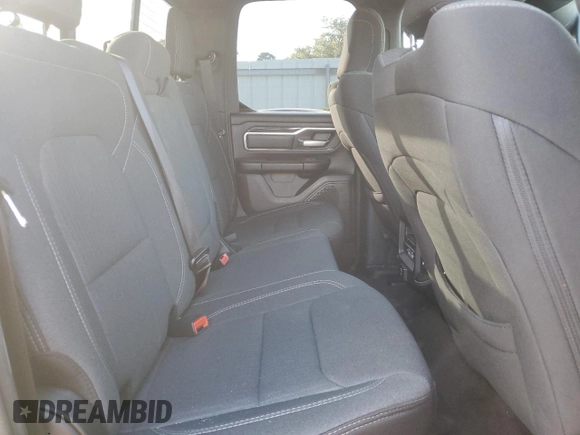 2021 Ram 1500 Big Horn z VIN 1C6RREBT3MN811115, wystawiony jako Copart lot #85312554 z przebiegiem 70 823 mil mil oraz Szkoda całkowita • Salvage title. Historia ofert i sprzedaży dostępna na DreamBid. Obrazek 10.