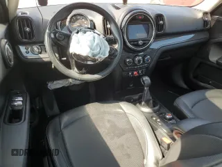 2019 MINI Countryman Cooper with VIN WMZYS7C53K3F45790, listed as a Copart auction lot 70403734 with 51,196 mi miles and Salvage Title. Bid and sale history available at carsss.com. Image 8.