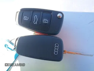 2024 Audi Q3 S line Premium Plus z VIN WA1EECF30R1173836, wystawiony jako IAAI lot #42044971 z przebiegiem 4848 mil mil oraz . Historia ofert i sprzedaży dostępna na DreamBid. Obrazek 11.