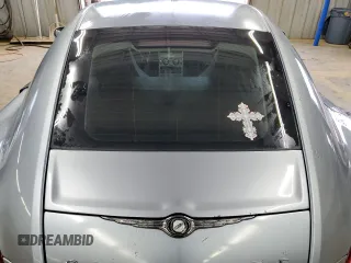 2005 Chrysler Crossfire Limited z VIN 1C3AN69L75X045977, wystawiony jako Copart lot #73111504 z przebiegiem 115 801 mil mil oraz Szkoda całkowita • Salvage title. Historia ofert i sprzedaży dostępna na DreamBid. Obrazek 10.