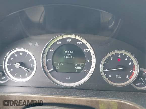 2010 Mercedes-Benz E 350 Luxury with VIN WDDHF5GB7AA167060, listed as a IAAI auction lot 42142664 with 118,651 mi miles and . Bid and sale history available at DreamBid. Image 7.