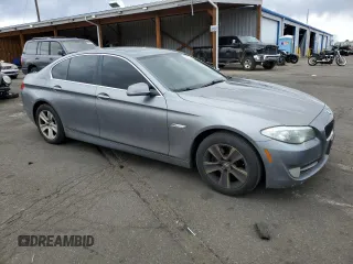 2013 BMW 5 Series 528i xDrive with VIN WBAXH5C53DDW15133, listed as a Copart auction lot 49811025 with 114,039 mi miles and Salvage Title. Bid and sale history available at carsss.com. Image 4.