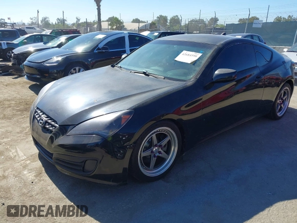 2010 Hyundai Genesis Coupe Premium with VIN KMHHT6KD6AU031014, listed as a IAAI auction lot 42684590 with 238,579 mi miles and . Bid and sale history available at DreamBid. Image 2.