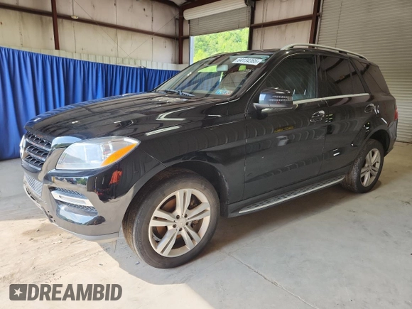 2013 Mercedes-Benz M 350 with VIN 4JGDA5HB8DA197318, listed as a Copart auction lot 64134365 with 134,220 mi miles and Clean title. Bid and sale history available at DreamBid. Image 1.