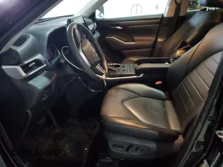 2021 Toyota Highlander XLE with VIN 5TDHZRBHXMS554620, listed as a Copart auction lot 45328635 with 67,262 mi miles and Salvage title. Bid and sale history available at DreamBid. Image 7.