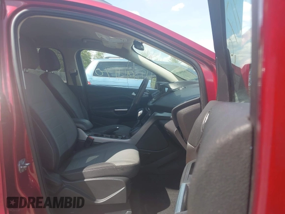 2016 Ford Escape SE with VIN 1FMCU0GXXGUB13165, listed as a IAAI auction lot 42094170 with 156,187 mi miles and . Bid and sale history available at carsss.com. Image 5.