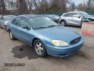2005 Ford Taurus SE with VIN 1FAFP53UX5A308849, listed as a IAAI auction lot 41917814 with 139,766 mi miles. Bid and sale history available at carsss.com. Image 1.