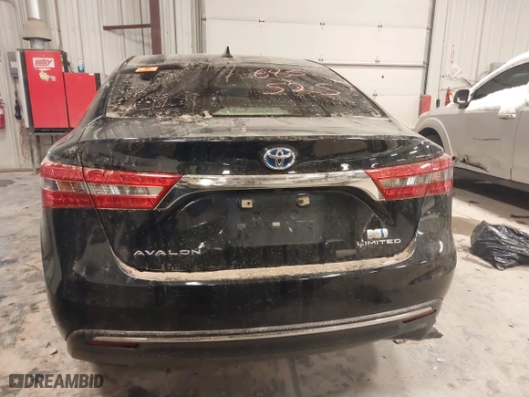 2016 Toyota Avalon Hybrid XLE Premium with VIN 4T1BD1EB9GU051976, listed as a IAAI auction lot 41839380 with 105,531 mi miles. Bid and sale history available at carsss.com. Image 16.