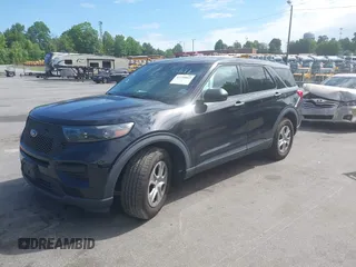 2020 Ford Police Interceptor Utility z VIN 1FM5K8AB4LGC36611, wystawiony jako IAAI lot #42199062 z przebiegiem 104 684 mil mil oraz . Historia ofert i sprzedaży dostępna na DreamBid. Obrazek 17.