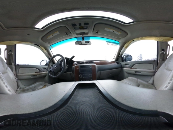 2008 Chevrolet Tahoe LTZ with VIN 1GNFK130X8R117959, listed as a IAAI auction lot 41335107 with 354,000 mi miles and . Bid and sale history available at DreamBid. Image 18.