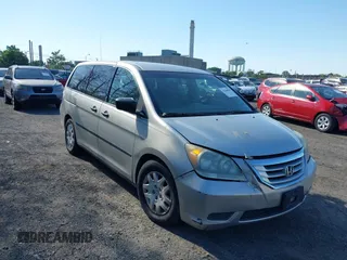 2008 Honda Odyssey LX с VIN 5FNRL38228B082901, выставлен на аукционе IAAI как лот 42284839 с пробегом 130 405 миль миль и . История ставок и продаж доступна на DreamBid. Изображение 1.