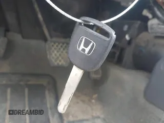 2005 Honda Civic z VIN 2HGES258X5H574491, wystawiony jako IAAI lot #42443699 z przebiegiem 194 431 mil mil oraz . Historia ofert i sprzedaży dostępna na DreamBid. Obrazek 11.