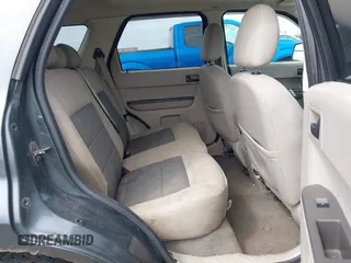 2008 Ford Escape XLT with VIN 1FMCU93118KA95738, listed as a IAAI auction lot 42051010 with 191,112 mi miles. Bid and sale history available at carsss.com. Image 8.