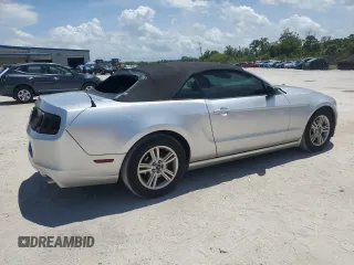 2014 Ford Mustang V6 with VIN 1ZVBP8EM6E5280254, listed as a Copart auction lot 61367625 with 81,346 mi miles and Salvage title. Bid and sale history available at DreamBid. Image 3.