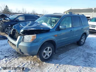 2008 Honda Pilot EX-L with VIN 5FNYF18528B024854, listed as a IAAI auction lot 41388454 with 116,955 mi miles. Bid and sale history available at carsss.com. Image 17.