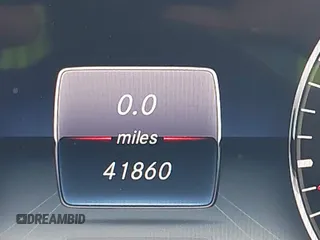 2020 Mercedes-Benz E 350 z VIN W1KZF8DB4LA833854, wystawiony jako IAAI lot #42424616 z przebiegiem 41 860 mil mil oraz . Historia ofert i sprzedaży dostępna na DreamBid. Obrazek 15.