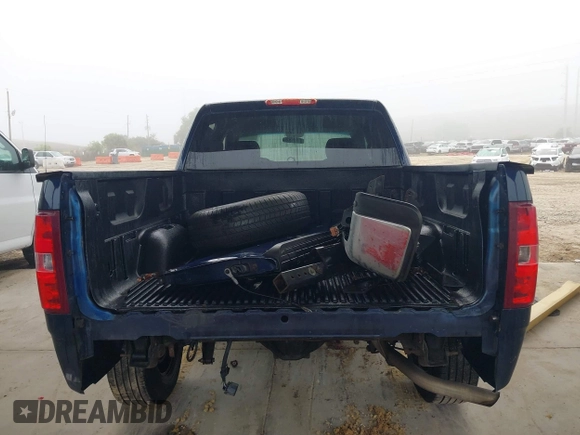 2011 Chevrolet Silverado 1500 LT with VIN 3GCPCSEA5BG150008, listed as a IAAI auction lot 41103732 with 180,005 mi miles and . Bid and sale history available at DreamBid. Image 17.