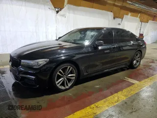 2019 BMW 7 Series 740i xDrive z VIN WBA7E4C50KGV28708, wystawiony jako Copart lot #55141895 z przebiegiem 130 925 mil mil oraz Czysty tytuł • Clean title. Historia ofert i sprzedaży dostępna na DreamBid. Obrazek 1.