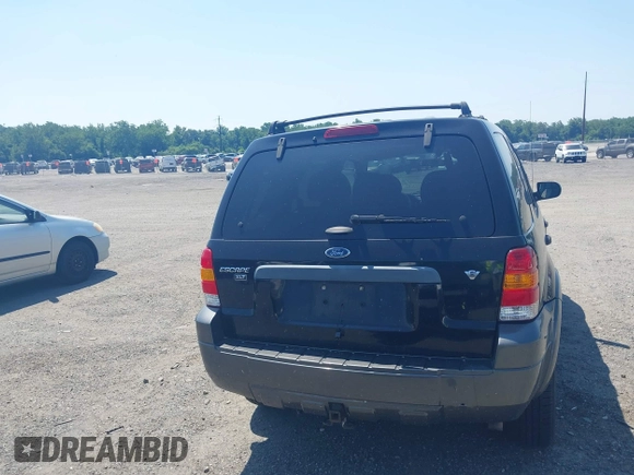 2005 Ford Escape XLT with VIN 1FMCU93115KE48930, listed as a IAAI auction lot 42592931 with 180,260 mi miles and . Bid and sale history available at DreamBid. Image 15.