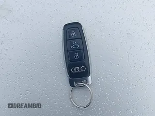 2023 Audi e-tron GT Prestige z VIN WAUEJBFW3P7004116, wystawiony jako IAAI lot #41771964 z przebiegiem 23 984 mil mil oraz . Historia ofert i sprzedaży dostępna na DreamBid. Obrazek 11.