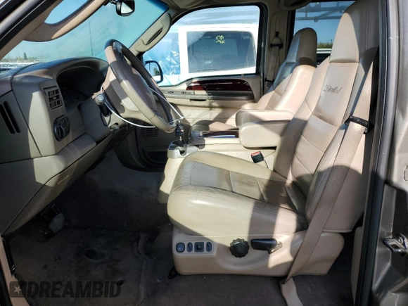 2003 Ford Excursion Limited with VIN 1FMNU43S73EB24882, listed as a Copart auction lot 51680505 with 214,795 mi miles and Salvage Title. Bid and sale history available at DreamBid. Image 7.