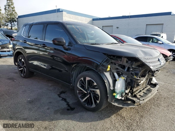 2022 Mitsubishi Outlander ES with VIN JA4J3TA86NZ072285, listed as a Copart auction lot 43230245 with 41,866 mi miles and Salvage Title. Bid and sale history available at carsss.com. Image 4.