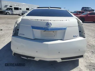 2013 Cadillac CTS-V z VIN 1G6DV1EP2D0172229, wystawiony jako Copart lot #63103464 z przebiegiem Nie podano mil oraz Szkody całkowita. Historia ofert i sprzedaży dostępna na DreamBid. Obrazek 6.