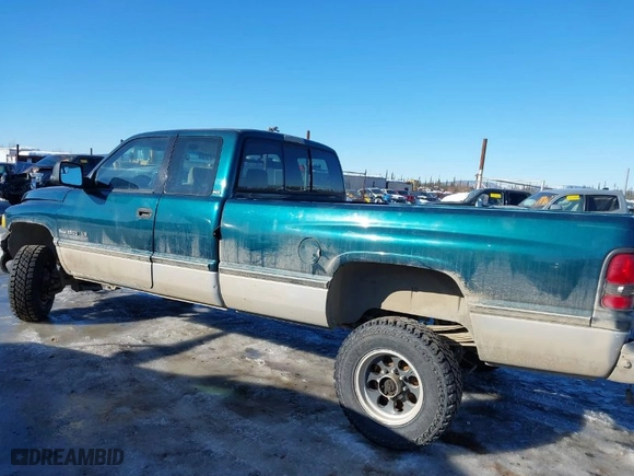 1996 Dodge Ram 2500 with VIN 3B7KF23Z6TM183015, listed as a IAAI auction lot 41858796 with NaN miles. Bid and sale history available at carsss.com. Image 14.