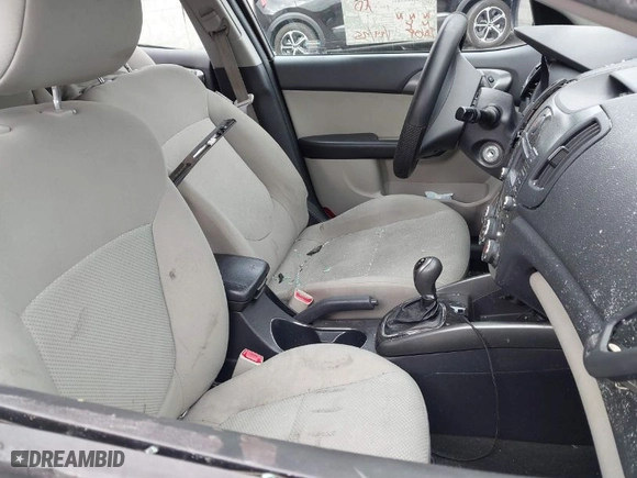 2013 Kia Forte 5-Door EX with VIN KNAFU5A26D5664241, listed as a IAAI auction lot 41462361 with 1 mi miles. Bid and sale history available at carsss.com. Image 5.