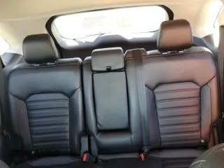 2019 Ford Edge SEL z VIN 2FMPK4J98KBB34524, wystawiony jako Copart lot #57313615 z przebiegiem 112 193 mil mil oraz Szkoda całkowita • Salvage title. Historia ofert i sprzedaży dostępna na DreamBid. Obrazek 10.