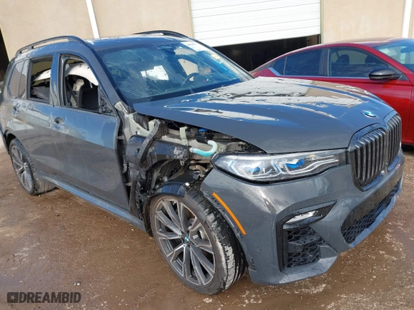 2022 BMW X7 M50i with VIN 5UXCX6C04N9J38729, listed as a IAAI auction lot 40948657 with 41,680 mi miles. Bid and sale history available at carsss.com. Image 1.