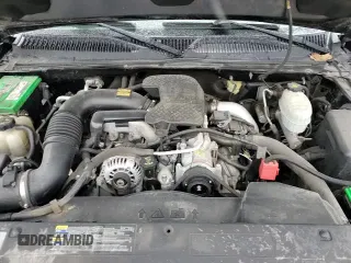 2005 Chevrolet Silverado 3500 SRW LT с VIN 1GCHK332X5F800031, выставлен на аукционе Copart как лот 82807534 с пробегом 155 542 миль миль и Списание • Salvage title. История ставок и продаж доступна на DreamBid. Изображение 13.