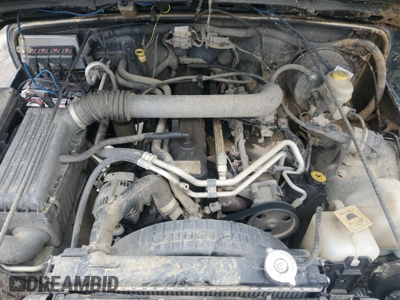 2005 Jeep Wrangler Rubicon with VIN 1J4FA69S95P377014, listed as a Copart auction lot 42676915 with 130,571 mi miles and Salvage Title. Bid and sale history available at carsss.com. Image 12.