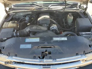 2000 Chevrolet Suburban LS with VIN 3GNGK26U2YG222505, listed as a Copart auction lot 74813244 with 311,269 mi miles and Salvage Title. Bid and sale history available at carsss.com. Image 12.