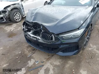 2021 BMW 8 Series M850i with VIN WBAGV8C03MCG68700, listed as a IAAI auction lot 41684696 with 18,516 mi miles. Bid and sale history available at carsss.com. Image 6.
