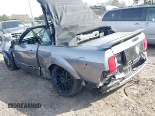 2006 Ford Mustang Standard with VIN 1ZVFT84N965243420, listed as a IAAI auction lot 41827935 with Not Provided miles and . Bid and sale history available at carsss.com. Image 3.