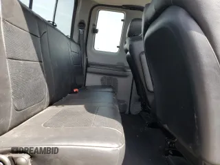 2006 Ford F-250 XL z VIN 1FTSX21596EC30884, wystawiony jako Copart lot #53560955 z przebiegiem 117 331 mil mil oraz Szkoda całkowita • Salvage title. Historia ofert i sprzedaży dostępna na DreamBid. Obrazek 10.