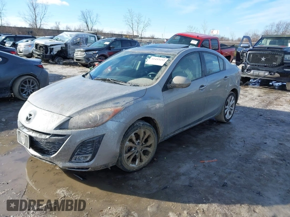 2010 Mazda 3 S Grand Touring z VIN JM1BL1S68A1276008, wystawiony jako IAAI lot #41453232 z przebiegiem 40 623 mil mil oraz . Historia ofert i sprzedaży dostępna na DreamBid. Obrazek 2.