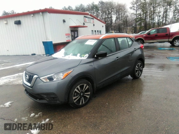 2019 Nissan Kicks SV z VIN 3N1CP5CU3KL543159, wystawiony jako IAAI lot #41485737 z przebiegiem 93 656 mil mil oraz . Historia ofert i sprzedaży dostępna na DreamBid. Obrazek 17.