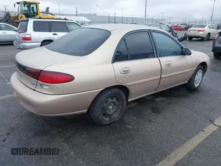 1997 Ford Escort LX with VIN 1FALP13P9VW292877, listed as a IAAI auction lot 41525166 with 91,154 mi miles. Bid and sale history available at carsss.com. Image 4.