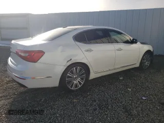 2016 Kia Cadenza Premium with VIN KNALN4D7XG5201072, listed as a Copart auction lot 82614604 with 140,067 mi miles and Clean Title. Bid and sale history available at carsss.com. Image 3.