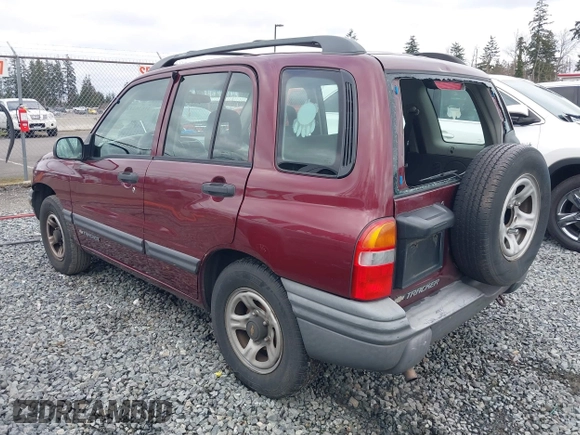 2002 Chevrolet Tracker z VIN 2CNBJ13C626925583, wystawiony jako IAAI lot #41636212 z przebiegiem 181 341 mil mil oraz . Historia ofert i sprzedaży dostępna na DreamBid. Obrazek 3.