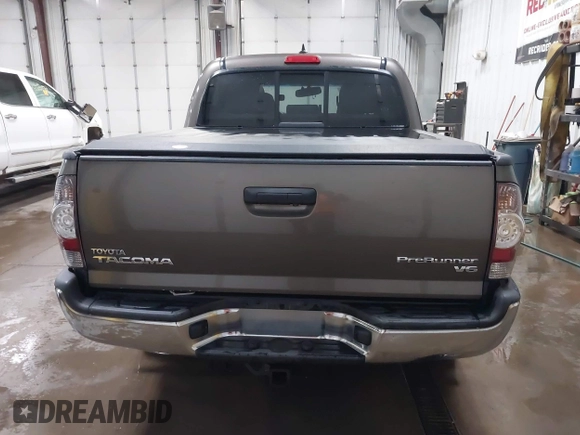 2014 Toyota Tacoma PreRunner with VIN 3TMJU4GNXEM164507, listed as a IAAI auction lot 42118984 with 183,101 mi miles and . Bid and sale history available at DreamBid. Image 17.